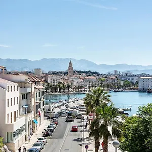 Seaview Luxury Retreat **** Split