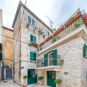 4* Gasthuis Apartments&rooms Dujam