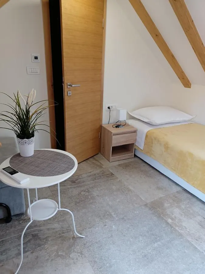 Jr Luxury Guesthouse Split 4*,