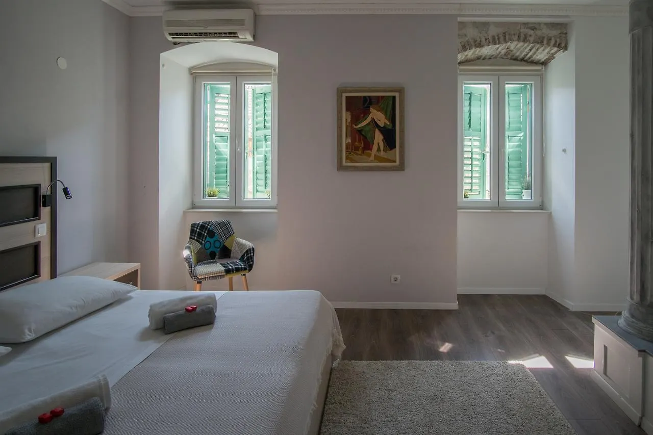 Jr Luxury Guesthouse Split Pensión